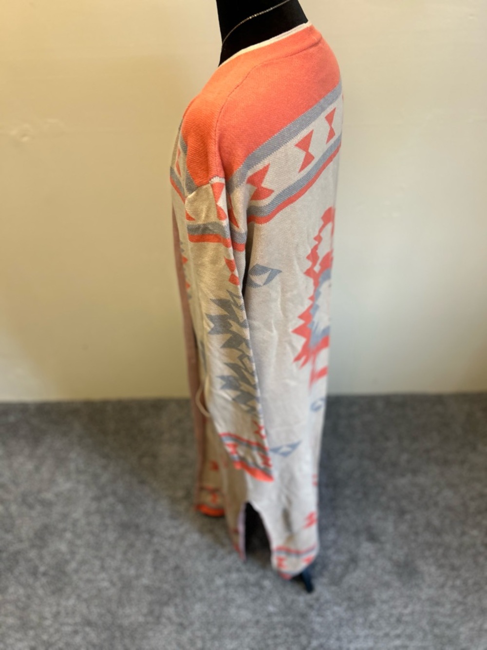 Open-Front Aztec Long Cardigan Sweater - Coral & Beige - Picture 5 of 7